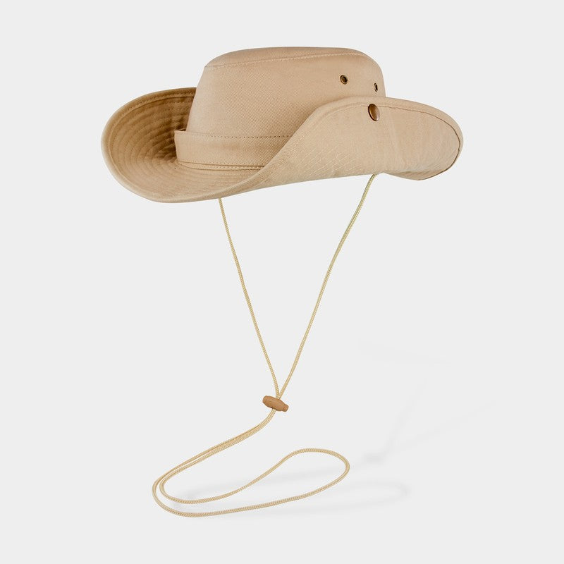 HAT 003